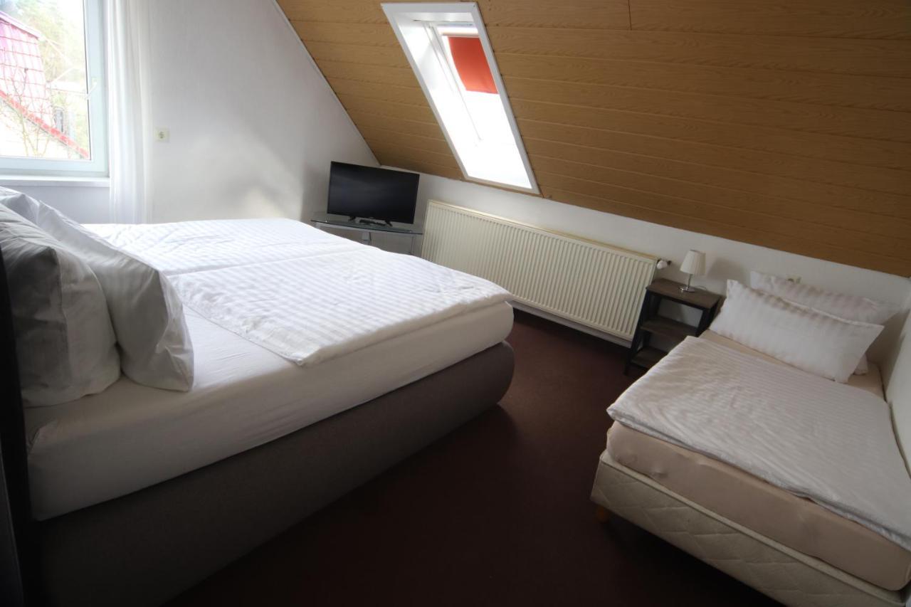 Ruhige Wohnung Mit Terrasse Nur 5 Minuten Zur Mueritz Marienfelde Buitenkant foto