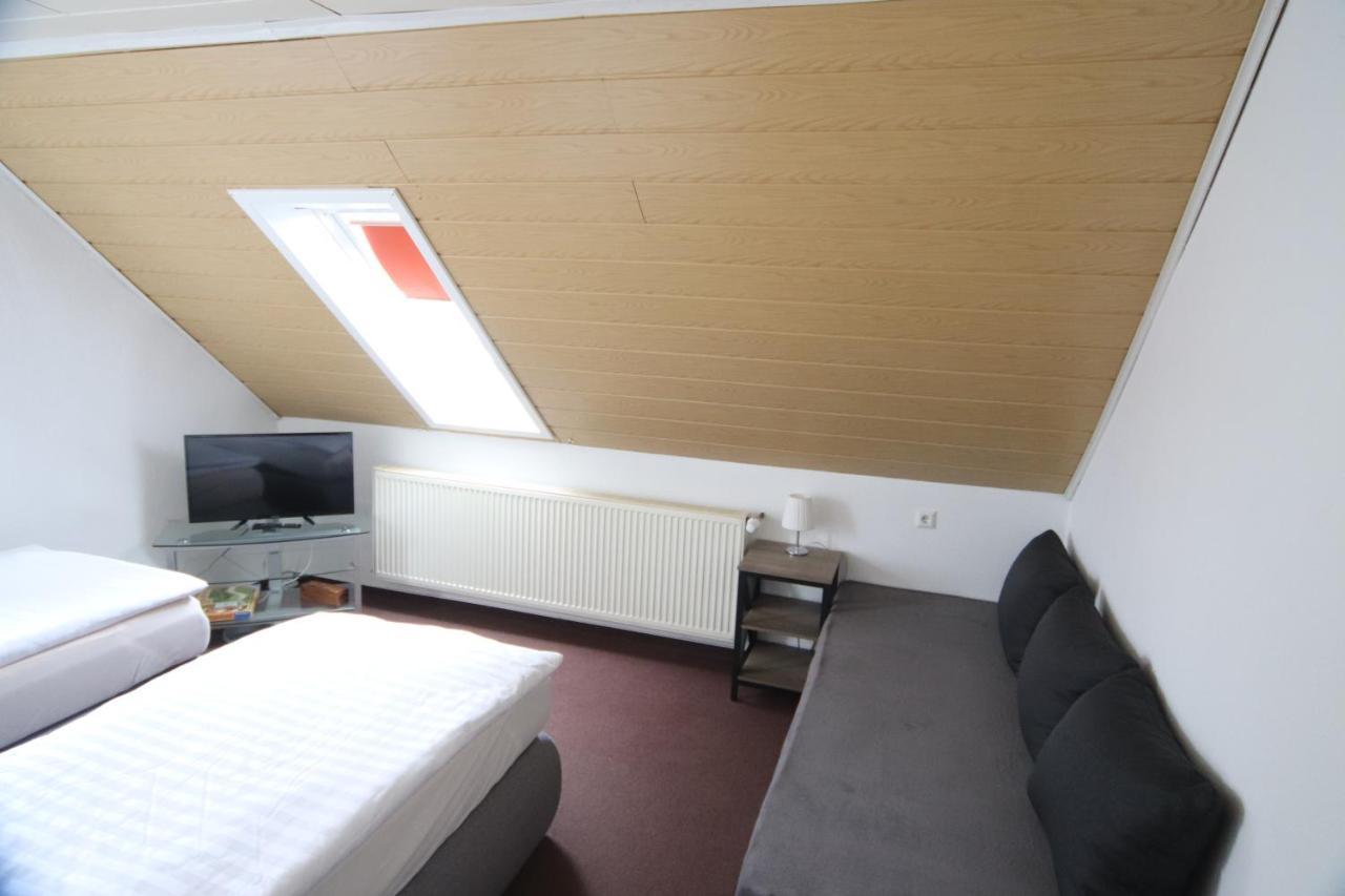 Ruhige Wohnung Mit Terrasse Nur 5 Minuten Zur Mueritz Marienfelde Buitenkant foto